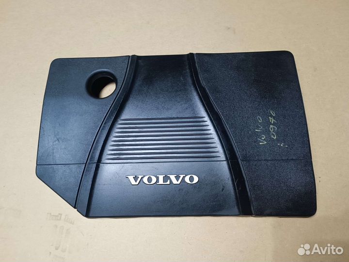 Накладка мотора Volvo V50 S40 1,8