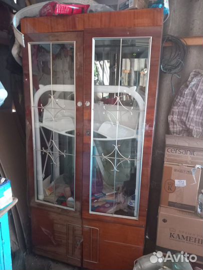 Шкаф сервант