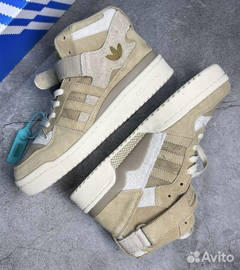 Кроссовки adidas