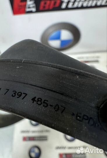 Уплотнитель капота Пд арт. 51767397485