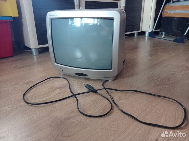 Телевизор бу toshiba