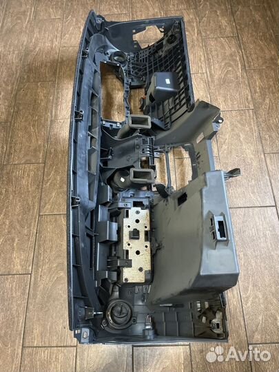 Торпедо Renault Logan 1 рестайлинг