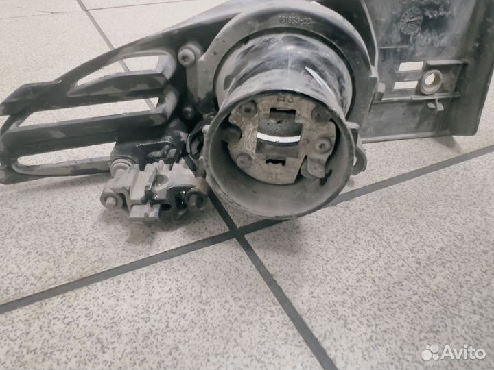 Фара противотуманная левая BMW 7 E65/E66