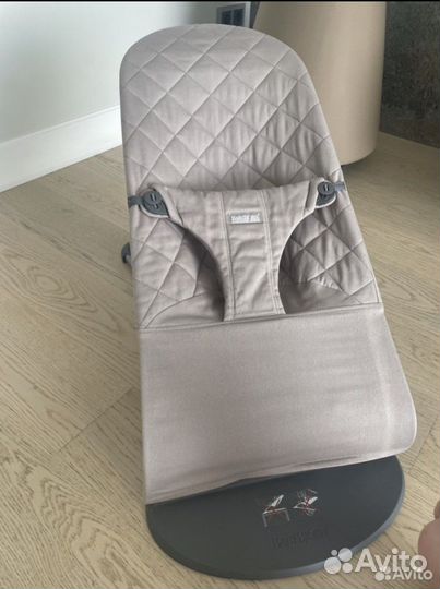 Шезлонг babybjorn