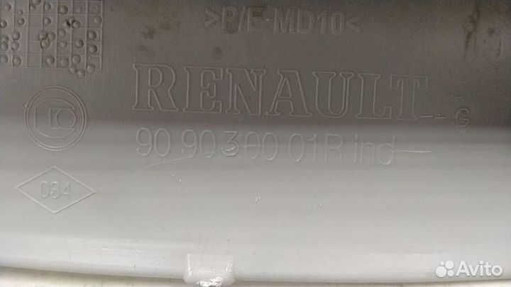 Обшивка двери багажника Renault Laguna