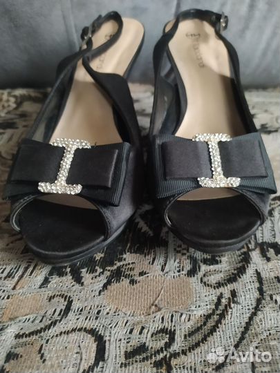 Босоножки женские 38 размер