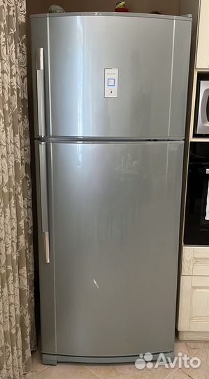 Холодильник бу sharp