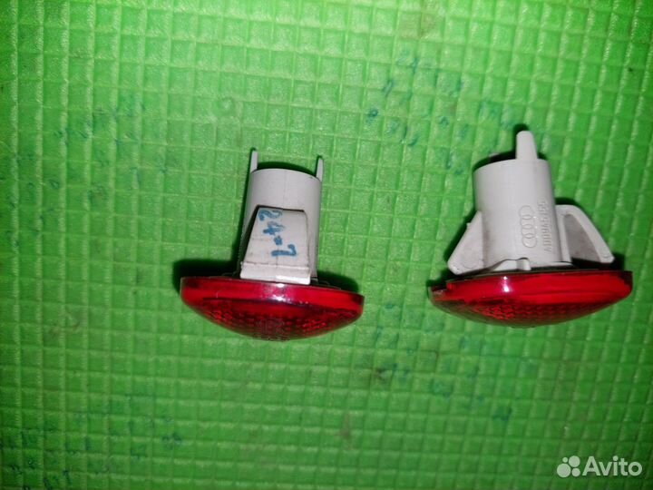 Плафон салонный в вдерь Audi A8 D2