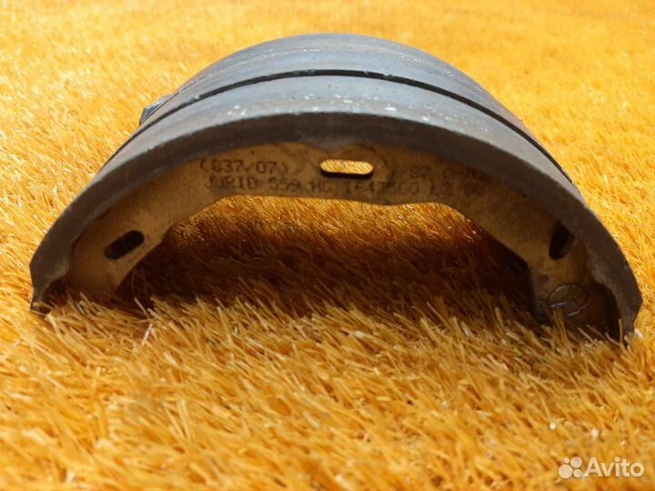 Колодки ручника задние Mercedes-Benz C-Class W204