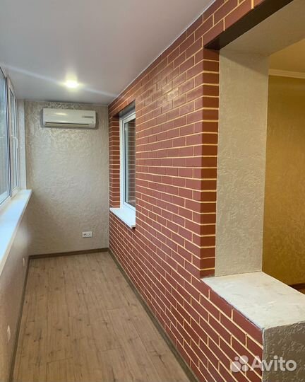 Остекление балконов в пятиэтажке. Окна пвх