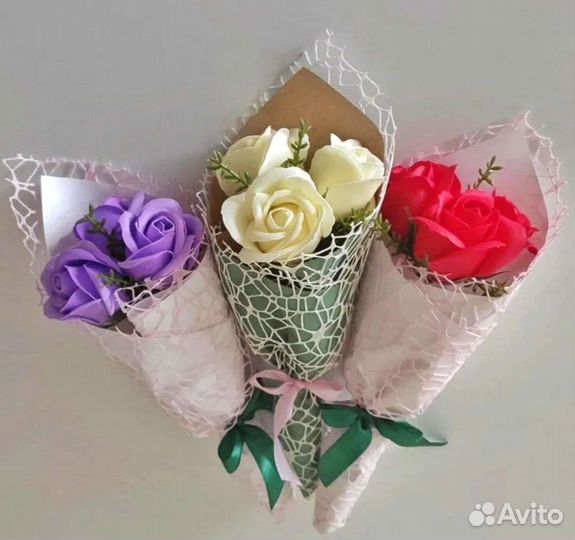 Цветы на 1 сентября из мыльных роз