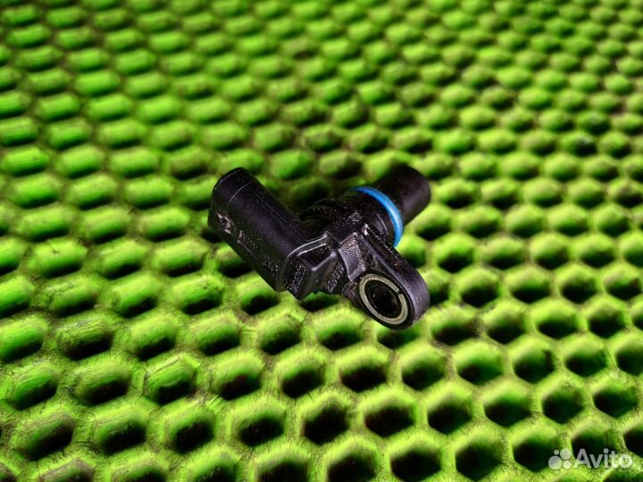 Крышка заглушка датчик гбц на Skoda Audi 1,8-2л