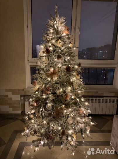 Дизайнерская елка GrandCity Arona Plus 2,1