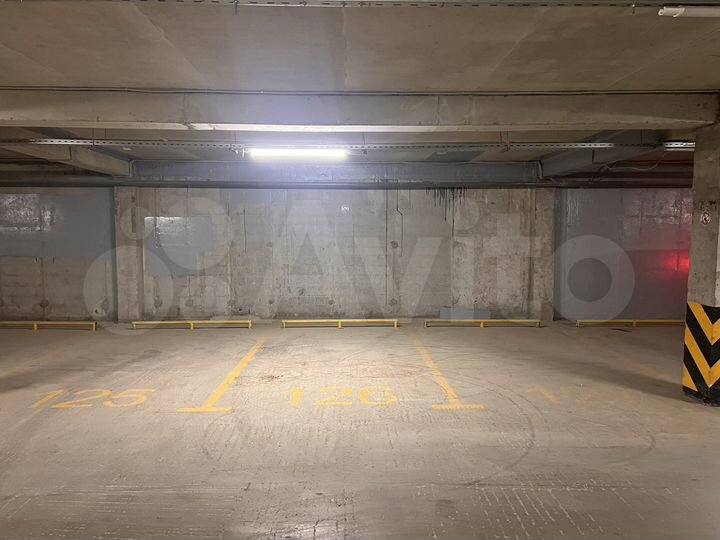 Машиноместо, 13 м²