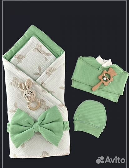Комплект на выписку для девочки/мальчика