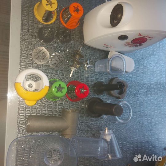 Мясорубка, комбайн кухонный