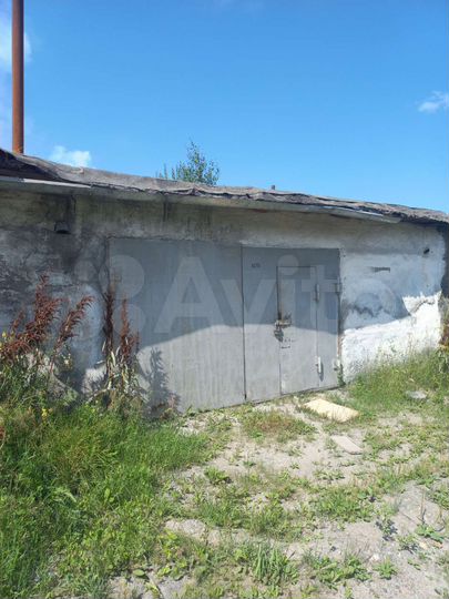 Гараж, > 30 м²