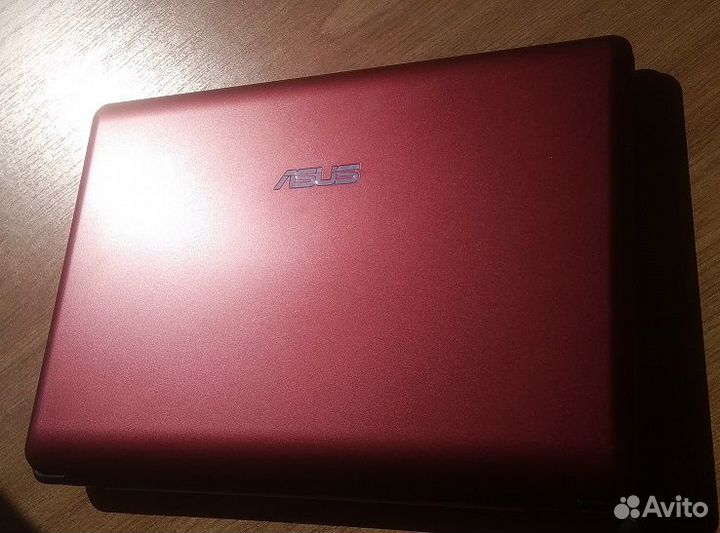 Нетбук Asus 1201n
