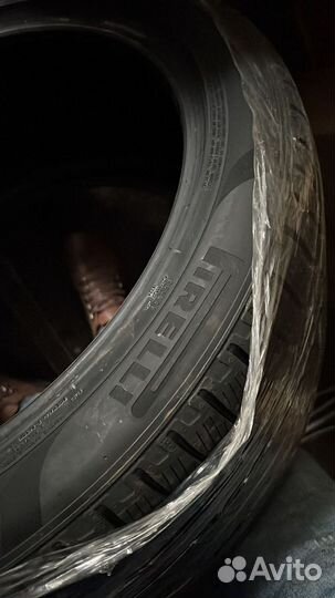 Pirelli Scorpion Winter 285/40 R22 и 325/35 R22 110V