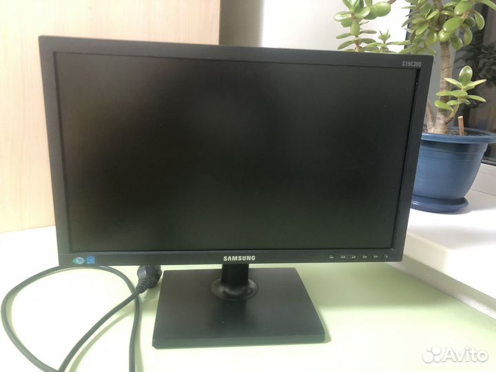 Монитор Dell