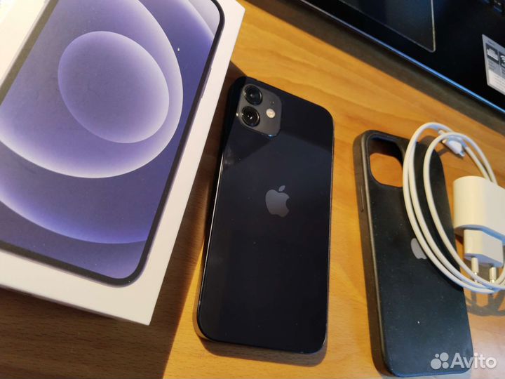 iPhone 12 64 GB Black