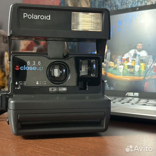 Плёночный фотоаппарат Polaroid closeup 636