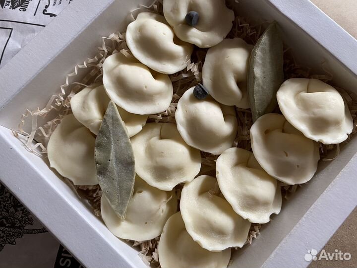 Подарок / шоколадные пельмени