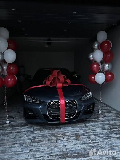 Бант с лентами на машину