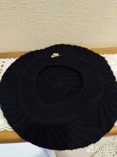 Берет черный