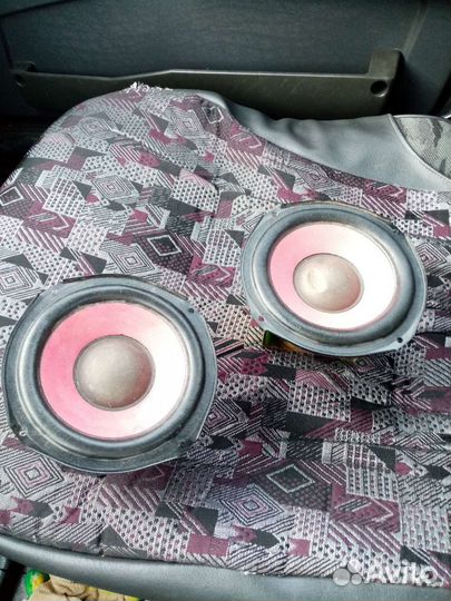 Колонки на машину