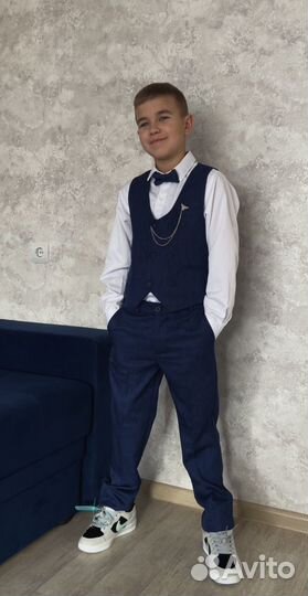 Школьный костюм