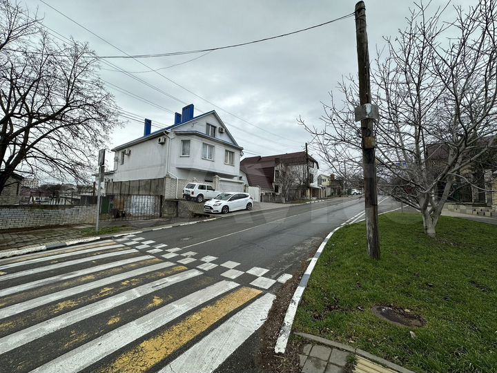 Дом 562,5 м² на участке 7 сот.