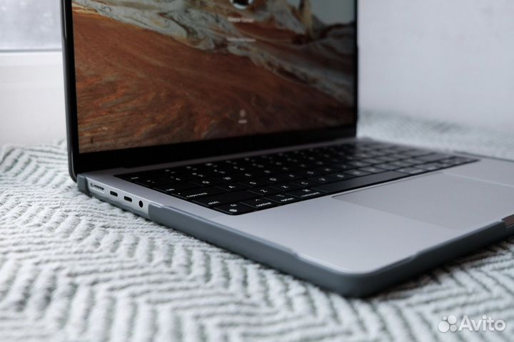 Чехол для MacBook Pro 14