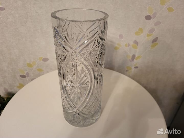 Ваза хрустальная
