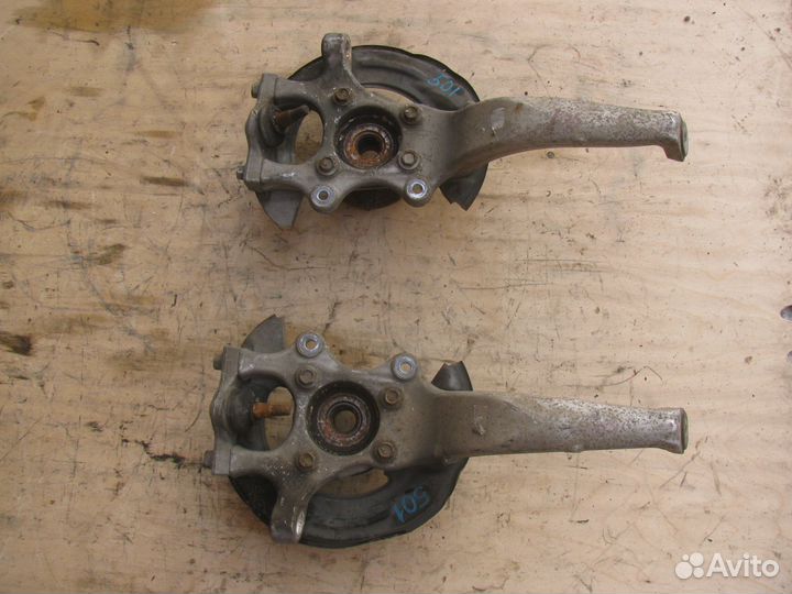 Ступица поворотный кулак Lexus GS300 IS250 Crown