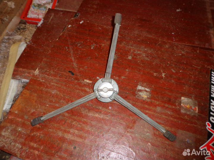 Подставка тринога складная