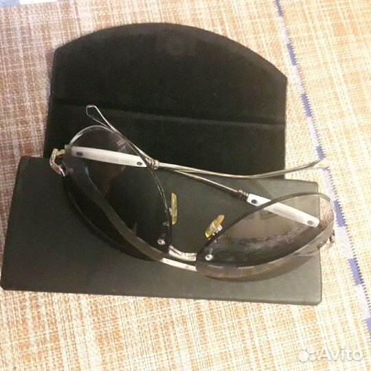 Очки солнцезащитные