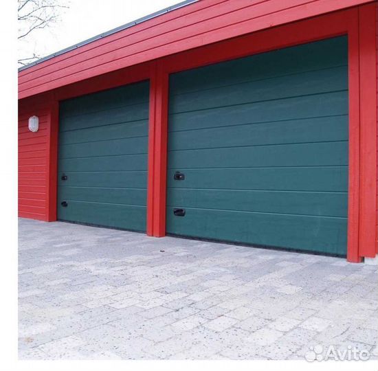 Секционные ворота под ключ