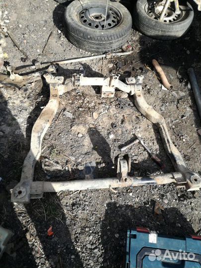 Подрамник двигателя хюндай акцент 2