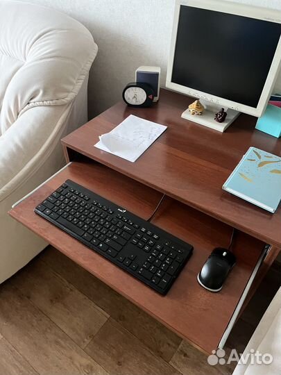 Компьютерный стол