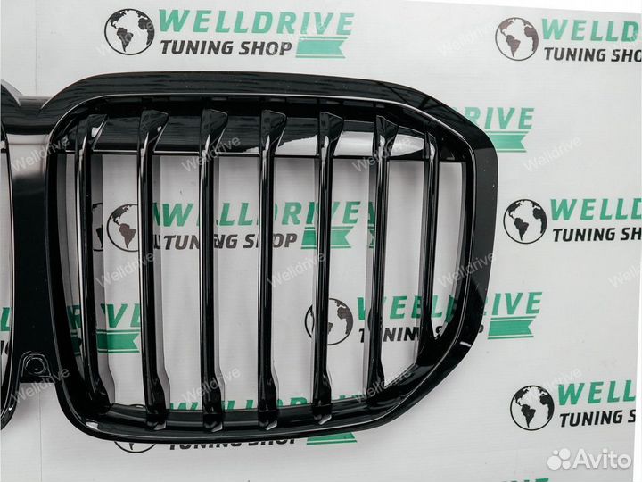 Решетка BMW X7 G07 M-Perfomance черная глянцевая