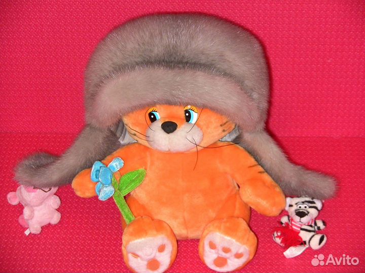 Шапка женская зимняя меховая из цельной серебристо