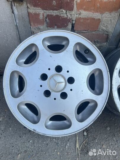 Литые диски Mercedes r15