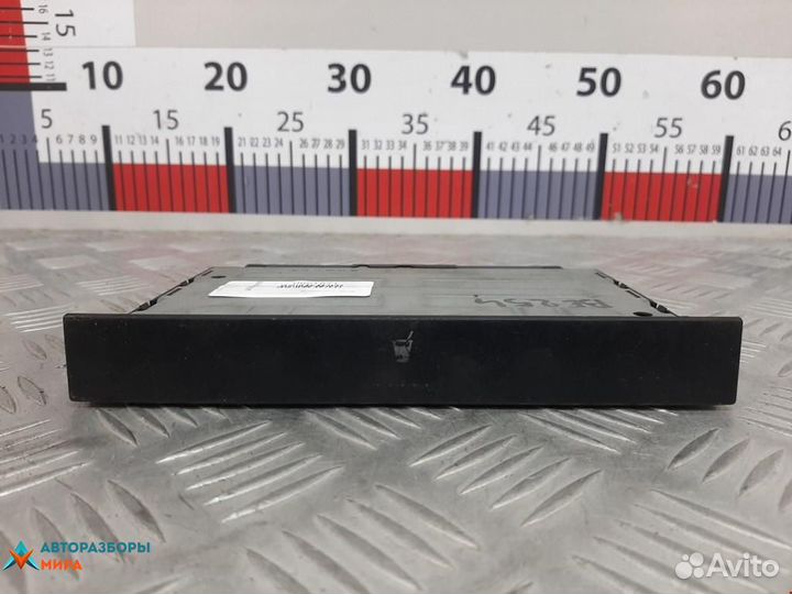 Подстаканник Volkswagen Golf 4 2001 1J0858601D