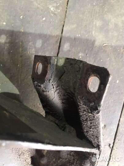 Траверса двигателя cummins на газель бизнес