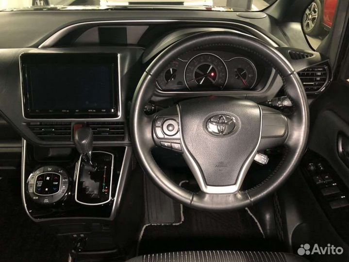 Toyota Voxy 2.0 CVT, 2020, 40 000 км