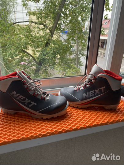 Лыжные ботинки next