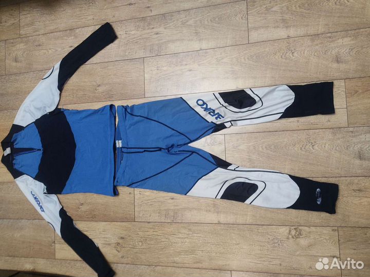 Лыжный гоночный комбинезон