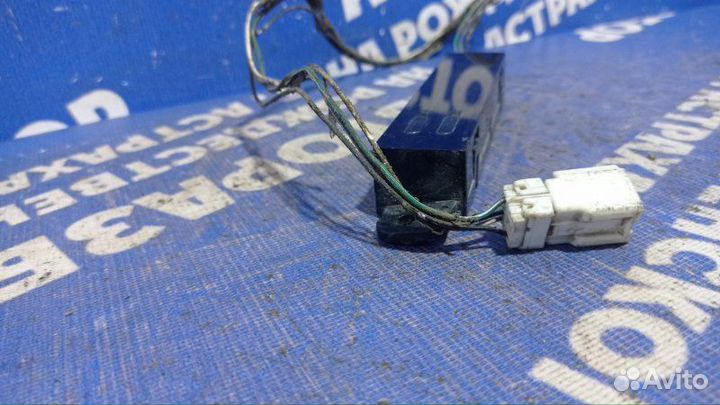 Часы Nissan Maxima A33 седан VQ30DE 2001