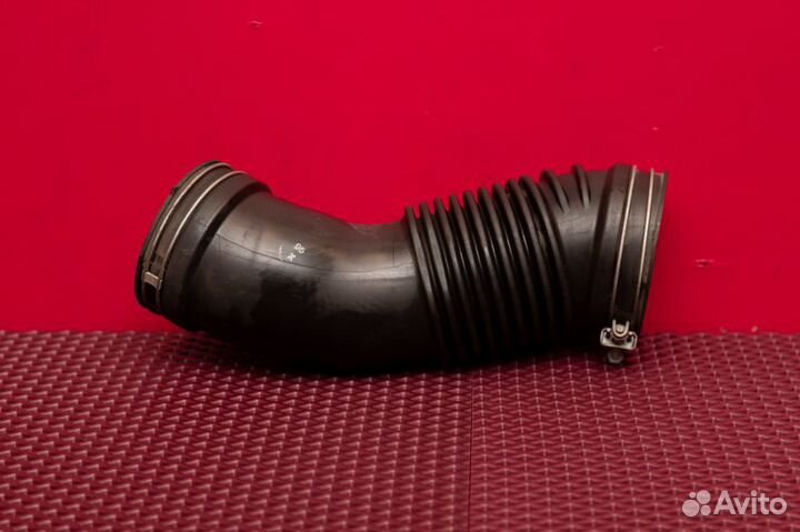 Патрубок воздушного фильтра Toyota Land Cruiser